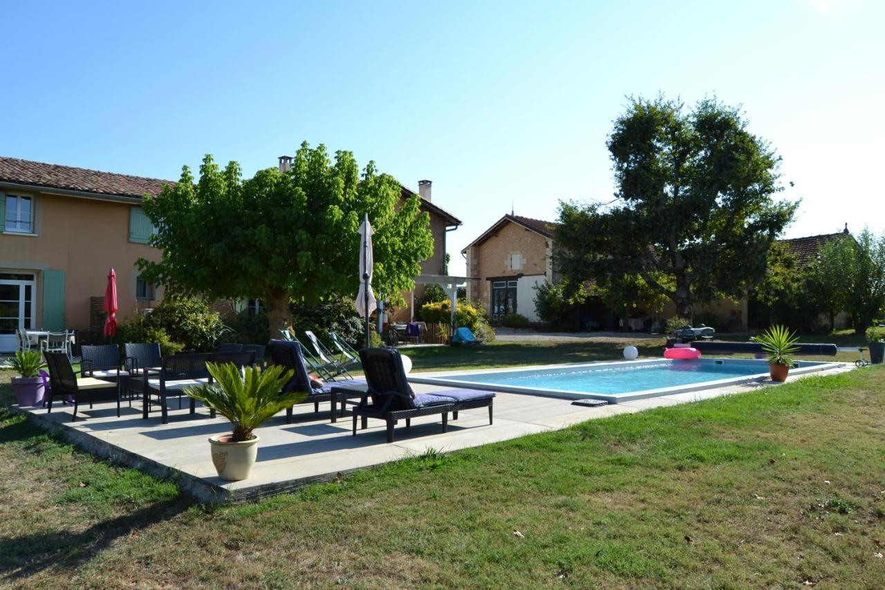 Vila Ferme De Mouline Sainte-Foy-la-Longue Exteriér fotografie